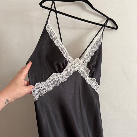 SINCERELY JULES Black Satin bias cut Maxi Dress white lace trim V Neck XL - Picture 3 of 10